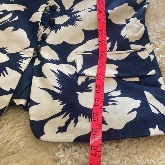 Navy and off white floral suit jacket size 4 - Picture 8 of 10